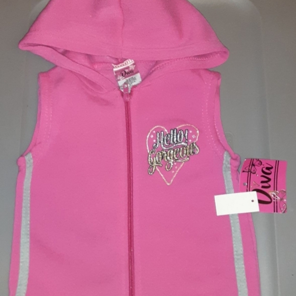 Diva Hello Gorgeous sleeveless vest NWT